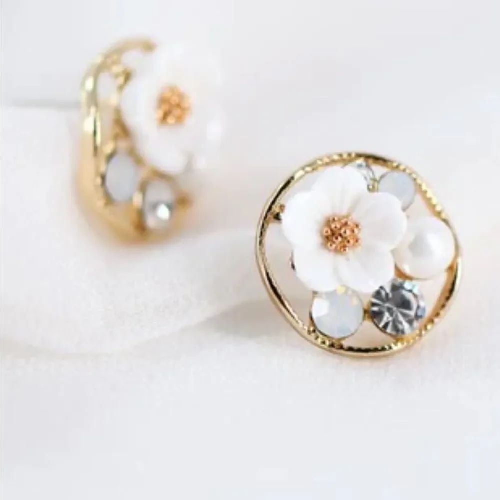 Grayce & Glory gold tone romantic flower and faux Pearl stud earrings